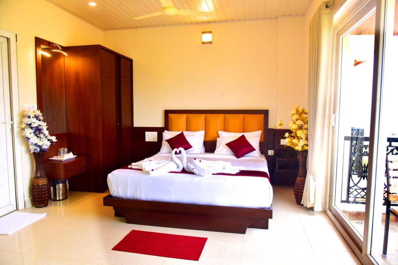 Hotel Coorg Palace Madikeri Exterior photo