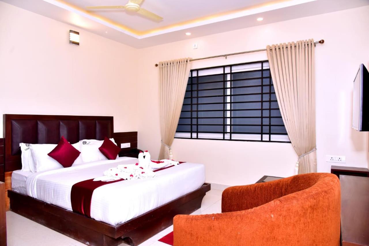 Hotel Coorg Palace Madikeri Exterior photo
