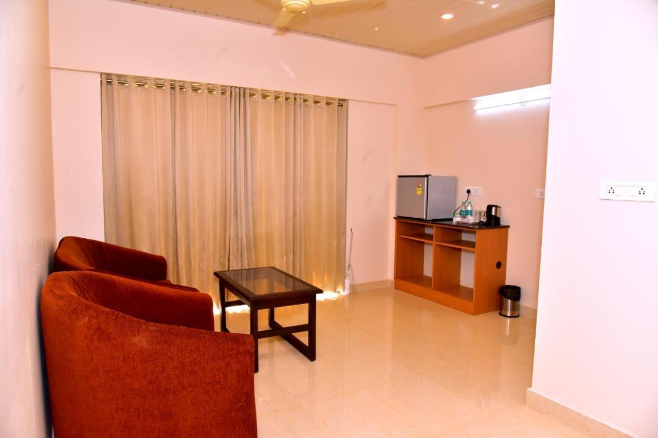 Hotel Coorg Palace Madikeri Exterior photo